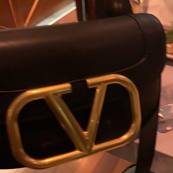 Valentino Garavani Supervee crossbody bag - Picture 9 of 11